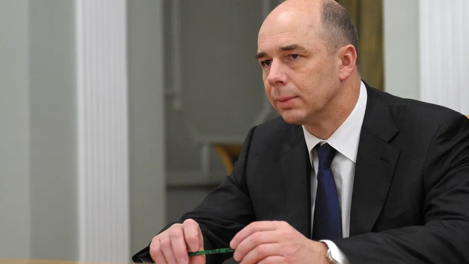 Глава министерства заявил, что нейросети помогают оптимизировать распределение средств, но окончательные решения принимают специалисты. Одновременно консолидированный дефицит бюджета достиг исторического максимума.