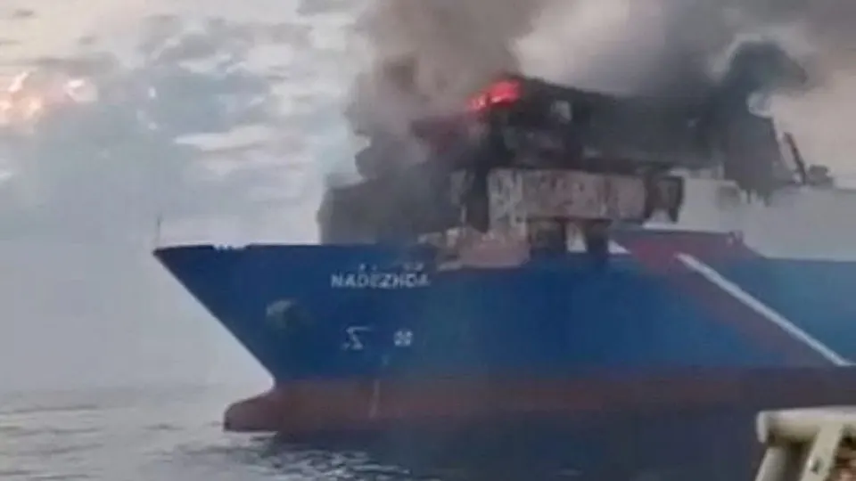 Из-за атак на суда в Черном море поставки в Россию уходят на обход, что ведет к удлинению сроков и росту расходов на импорт.