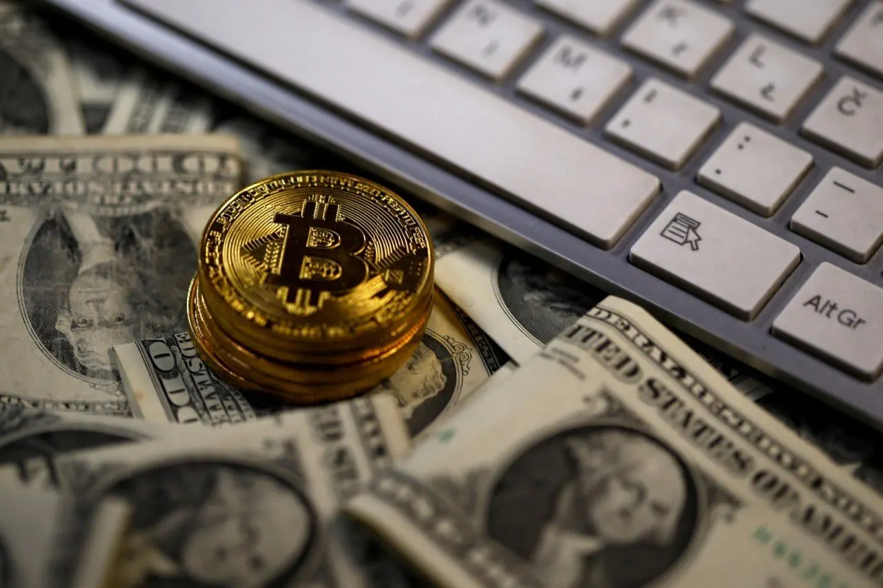 Кибтобиржа Binance оказалась вовлечена в расследование о сотрудничестве с российскими силовыми структурами: в деле упоминаются переводы и запросы на данные шести пользователей.