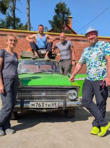 Экспедиция на легендарном автомобиле доказывает, что туризм доступен каждому: маршрут пройдет через регионы страны и Нью&mdash;времена года.