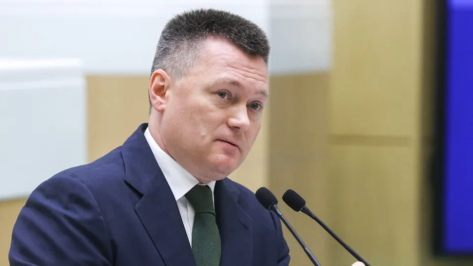 Раскрываются планы по расширению судебного и экономического сотрудничества между Россией и Китаем, включая меры поддержки китайских инвесторов и анализ динамики вложений на фоне конфликта на Украине.