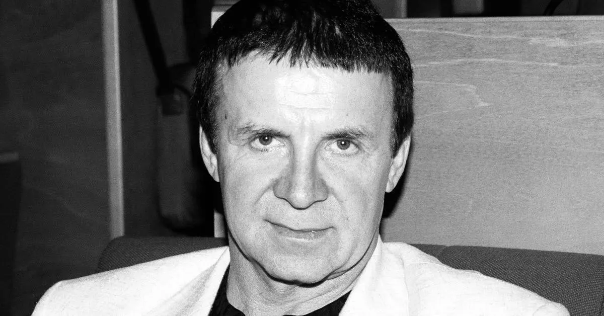 Известный гипнотизёр Анатолий Кашпировский ушёл из жизни.