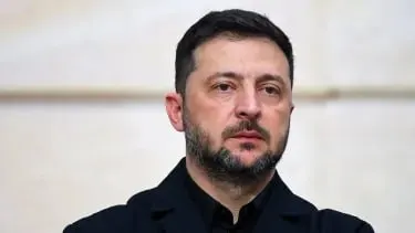Президент Украины заявил, что российские силы не соблюдают режим прекращения огня: за сутки зафиксировали сотни обстрелов и почти 10 тысяч ударов дронами‑камикадзе.