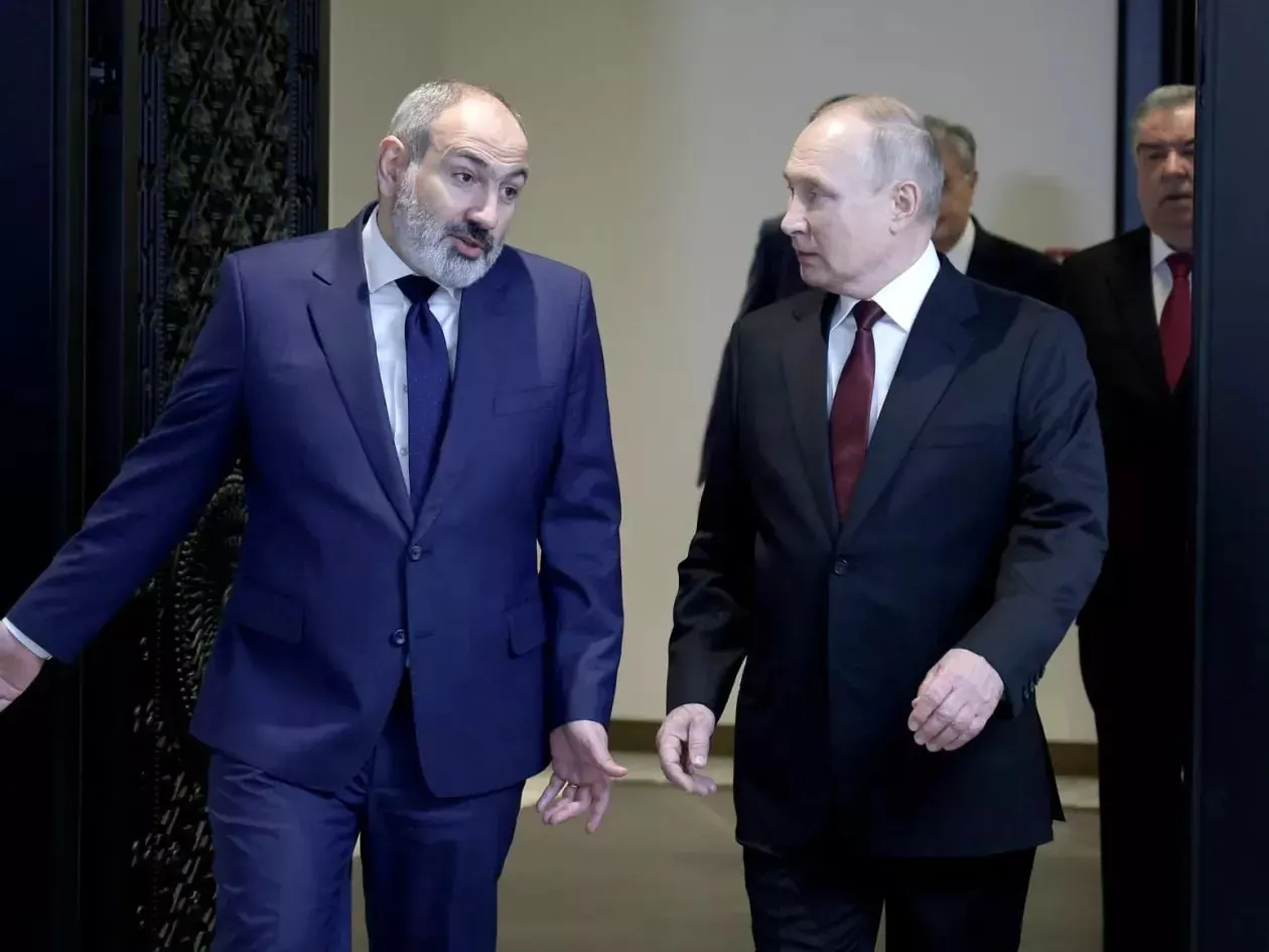 Премьер-министр Армении заявил, что Ереван не станет участником антироссийских санкций ЕС, одновременно отметив, что страна не намерена предпринимать действия, которые могли бы вызвать введение санкций против неё.