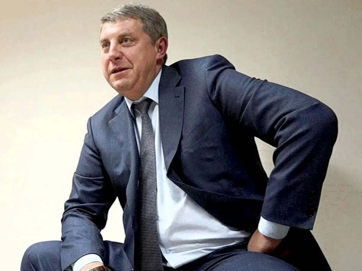 Александр Богомаз получил орден Александра Невского — об этом на церемонии представления врио губернатора сообщил зампредседателя полномочного представительства президента в ЦФО Алексей Еремин. Отставки глав Белгородской и Брянской областей произошли 13 мая, на их места назначены врио.