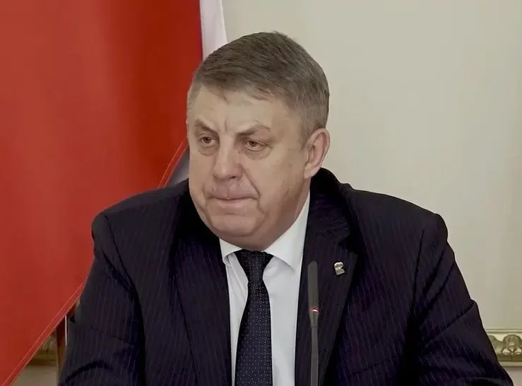 Александр Богомаз подал в отставку 13 мая; на следующий день он получил мандат депутата Госдумы от «Единой России», решение подтвердил ЦИК.