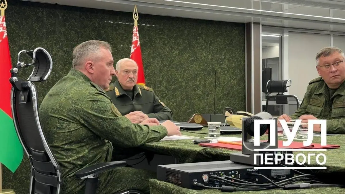 Лидеры России и Беларуси в присутствии военного руководства обсудили трёхдневные совместные ядерные тренировки; учения завершаются, пока Украина усиливает оборону на севере, а в Европе обсуждают вопросы ядерного сдерживания.
