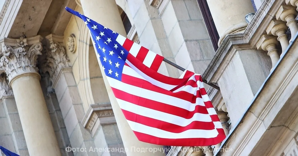 Президент США объявил о соглашении с Ираном и разрешил немедленное прекращение морской блокады; подписание меморандума намечено на 19 июня. Власти России временно ограничили авиасообщение с Ираном.
