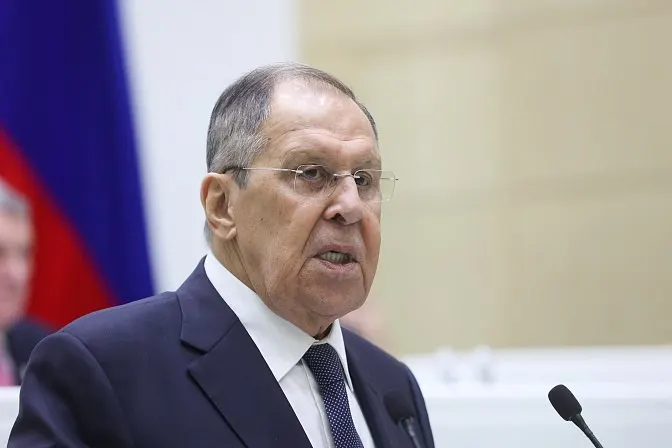 Глава МИД РФ заявил, что нормы ЕАЭС и ЕС взаимоисключающие, поэтому вопрос членства Армении нужно решать быстро — от этого зависят тарифная политика и фитосанитарные правила.