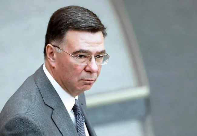 Заместитель министра иностранных дел Александр Панкин на Петербургском международном экономическом форуме заявил о живучести российской экономики и отверг характеристику страны как «бензоколонка».