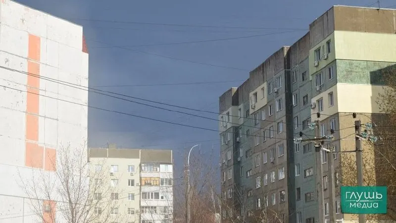 Ведомство отмечает резкое сокращение использования маткапитала для покупки жилья — до 18,8% в первые четыре месяца 2026 года — и предлагает реформировать «семейную» ипотеку с дифференцированными ставками, снижающимися при рождении каждого следующего ребёнка.