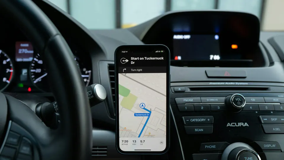 Независимые исследования указывают на десятки кратковременных помех GPS и других навигационных систем над Европой, источником которых могли быть российские спутники раннего предупреждения «Купол». Мотивы и масштаб вмешательства остаются неясными.