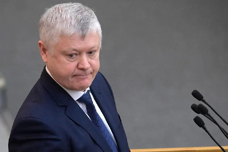Глава комитета по безопасности Василий Пискарёв заявил, что из страны вывели свыше 360 иностранных структур, более 60 — по материалам возглавляемой им комиссии; он также отметил принятие 46 законов для защиты суверенитета.