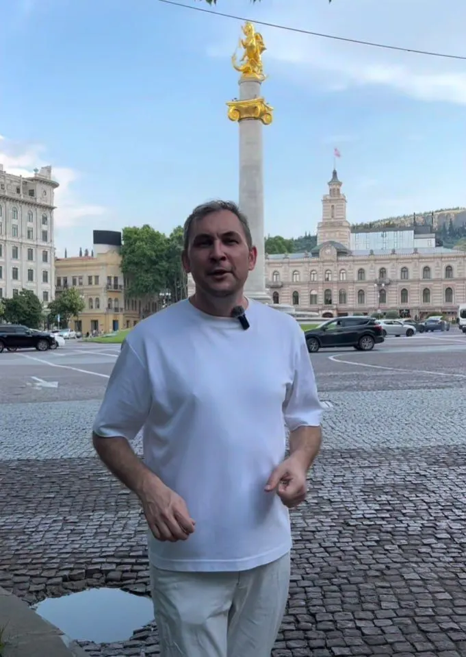 Николай Левшиц, автор популярного русскоязычного блога о Грузии, внесён в реестр Росфинмониторинга. У него более 115 тыс. подписчиков в Telegram; сам блогер пока не комментировал ситуацию.