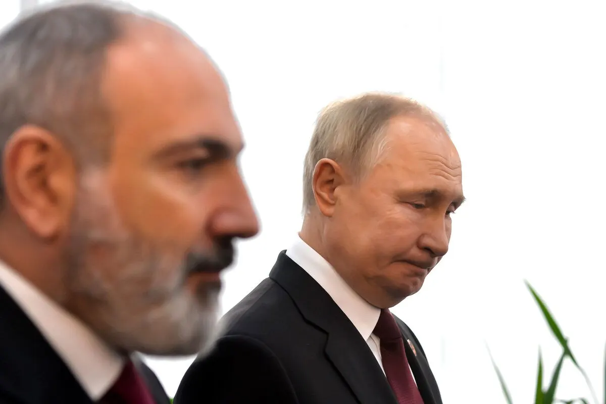 По даннымStatкомитета Армении, за январь–май 2026 года товарооборот с Россией составил $2,196 млрд — снижение на 21,5%. Доля России в торговле упала с 35,1% до 28%. Ограничения на ввоз и геополитическое сближение Армении с Евросоюзом называют одной из причин.