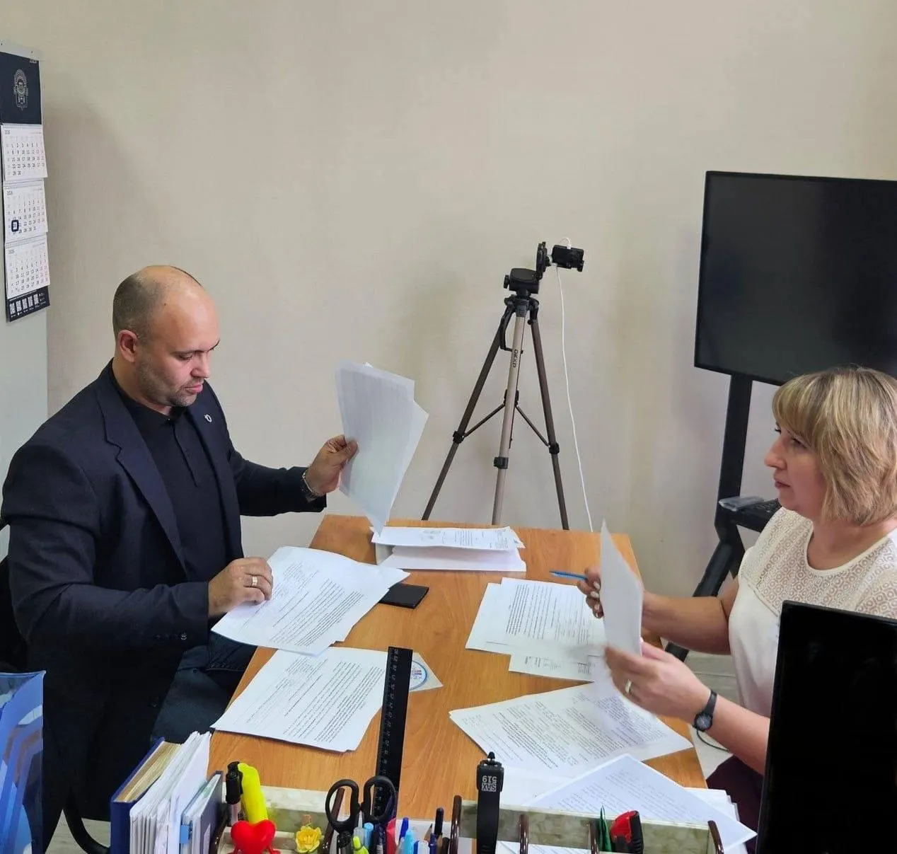 Центризбирком зарегистрировал федеральный список партии «Яблоко» на сентябрьских выборах. Возглавил список председатель челябинского отделения — партия делает ставку на мирную повестку и надеется преодолеть пятипроцентный барьер.