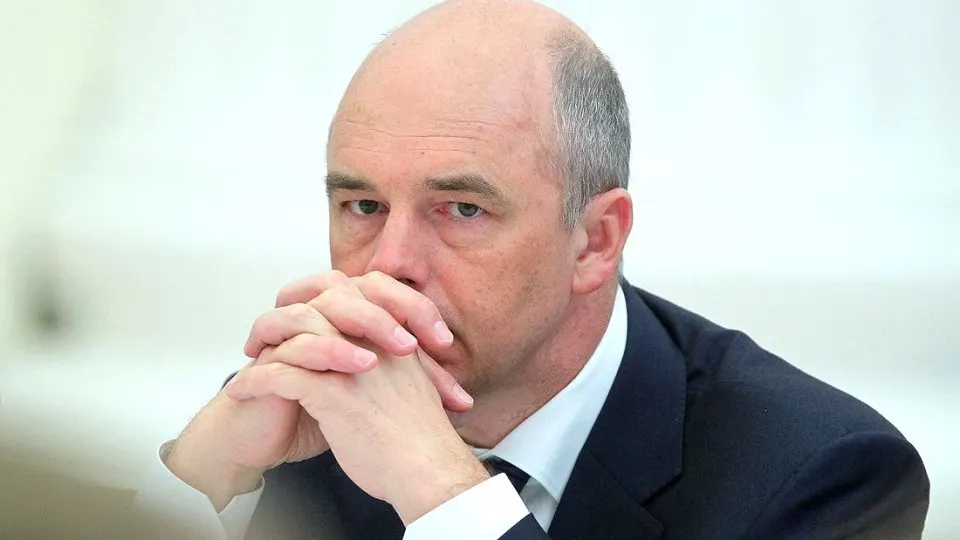 Минфин предупреждает, что дефицит бюджета в 2026 году превысит ожидания и может составить около 6,9 трлн рублей на фоне затрат на военные нужды.
