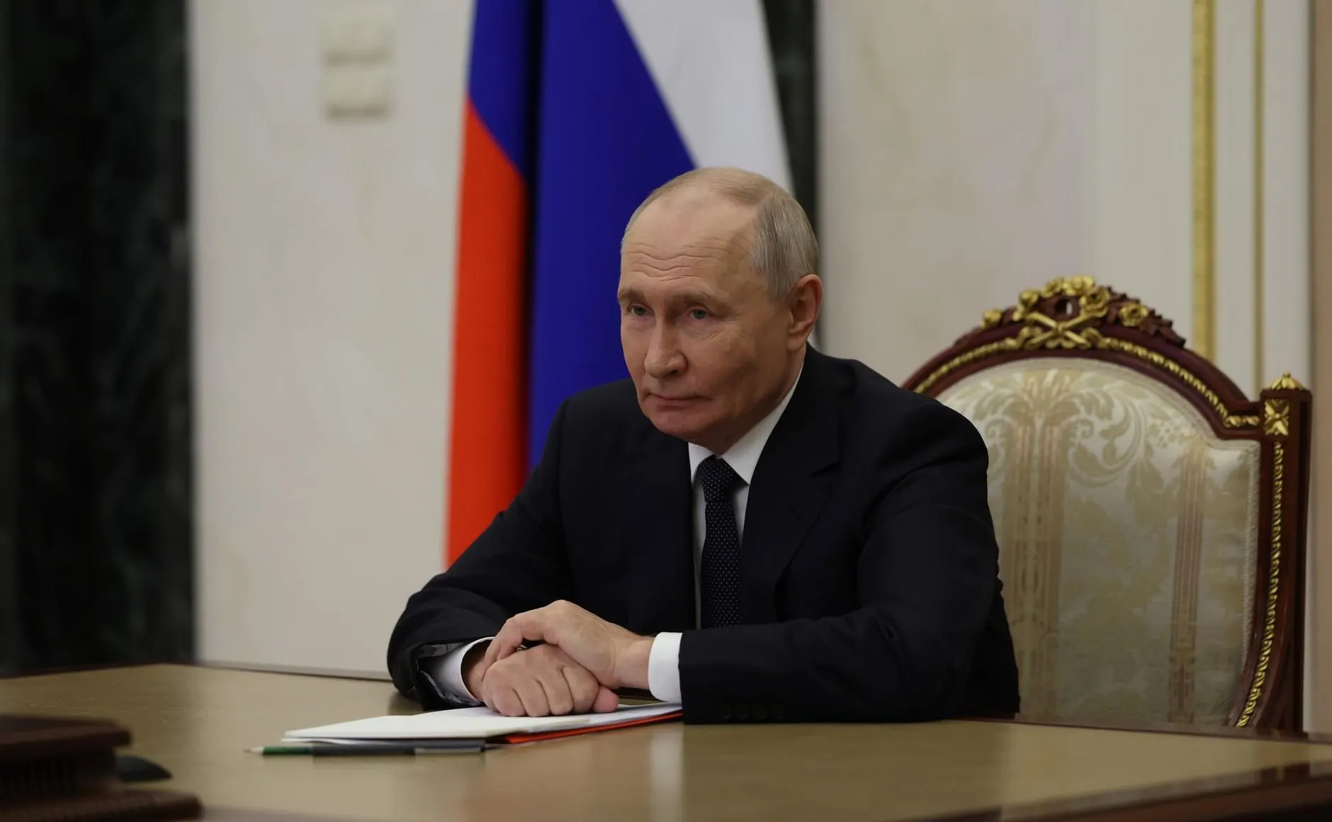 Раскрываем основные тезисы сторон на старте переговоров.