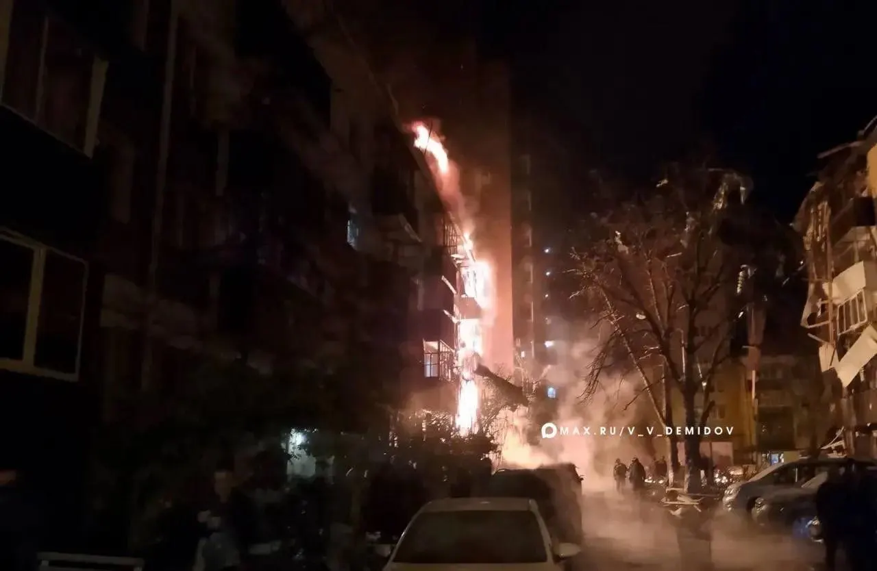 Снова пострадали мирные жители; погиб один человек.